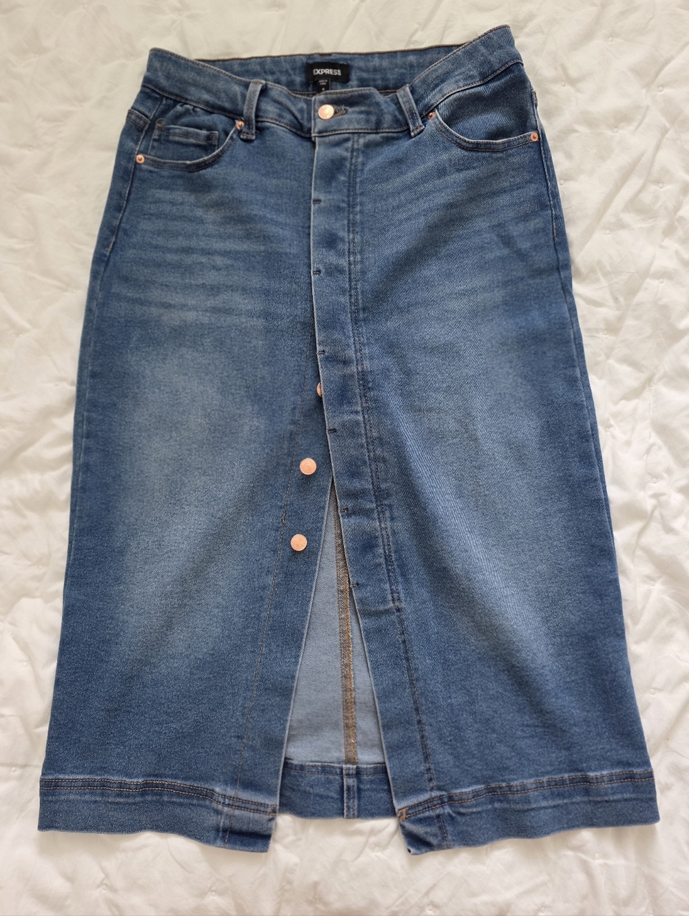 Express Mid-Blue Button-Front Denim Skirt*stretch* - Picture 5 of 5